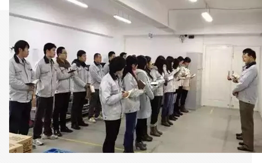 專業(yè)的生產(chǎn)管理團(tuán)隊(duì)